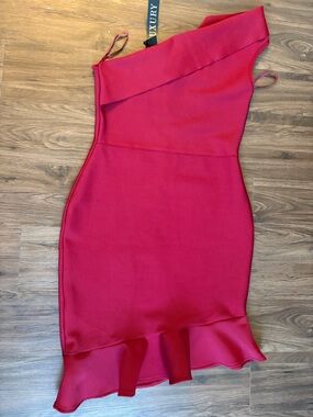 One-Shoulder Red Ruffled Hem Women’s Dress